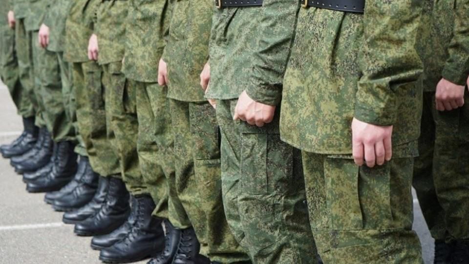 Могут ли мобилизовать граждан с двойным гражданством? Разъяснения юриста из Бишкека