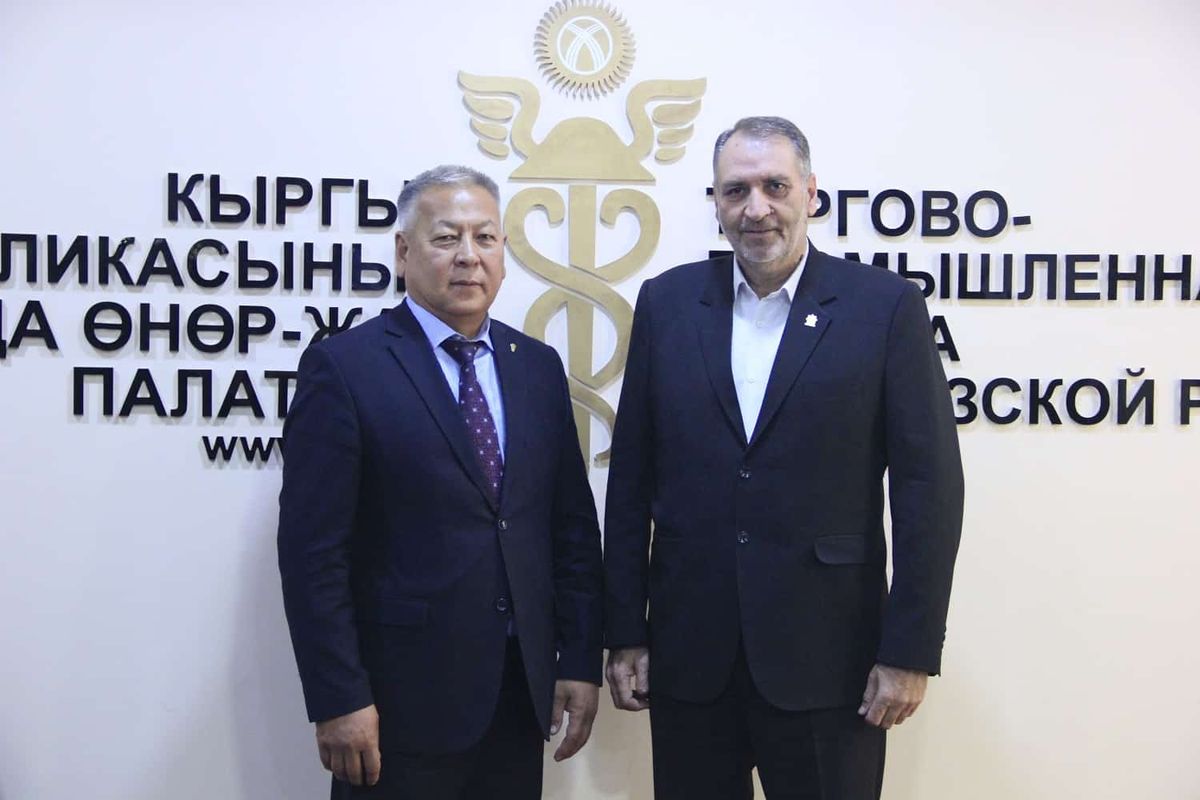 Иран рассмотрит введение безвизового режима для предпринимателей из КР