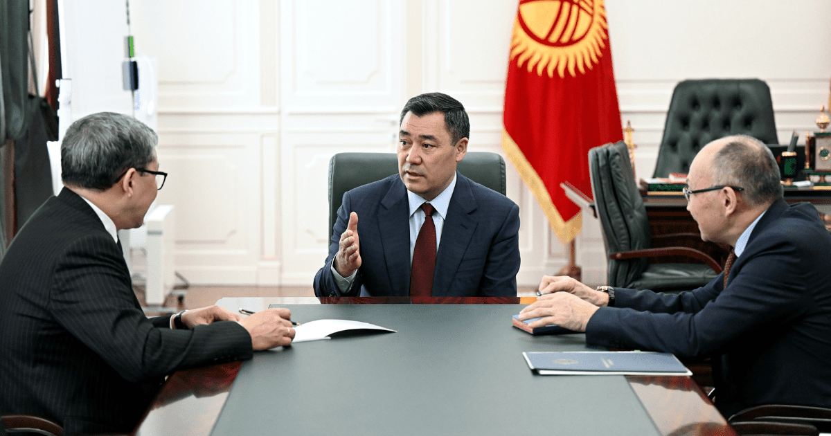 Садыр Жапаров напутствовал нового посла КР в Индии: необходимо искать рынки сбыта и инвестиции