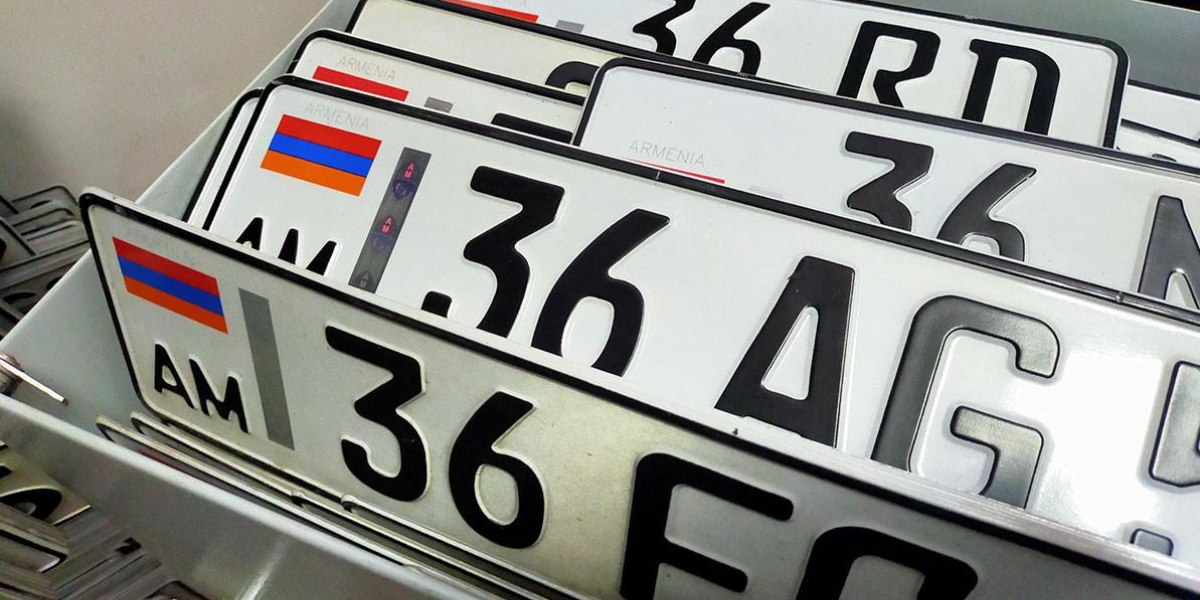 Автомобиль с иностранными номерами и легализация транспорта в КР