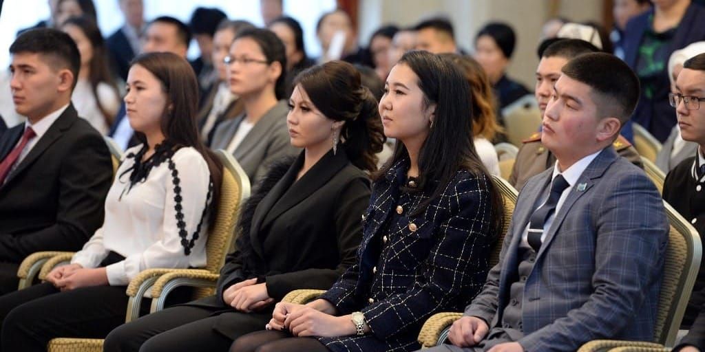 В Кыргызстане с 1 сентября 2027 года повысят стипендии студентам изображение публикации
