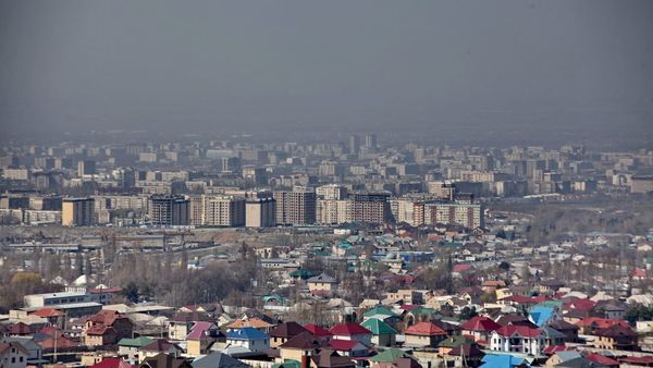 Режим ЧС в связи с ураганом в Бишкеке объявлен на три дня – мэрия изображение публикации