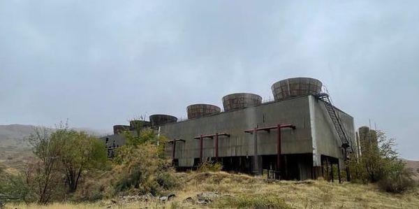 На возвращенном государству заводе «Кристалл» хранятся 80 тонн ядовитого вещества – депутат ЖК изображение публикации