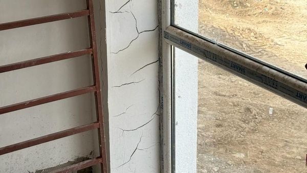 Госстрой выявил нарушения при строительстве школы в Таласской области – ФОТО изображение публикации