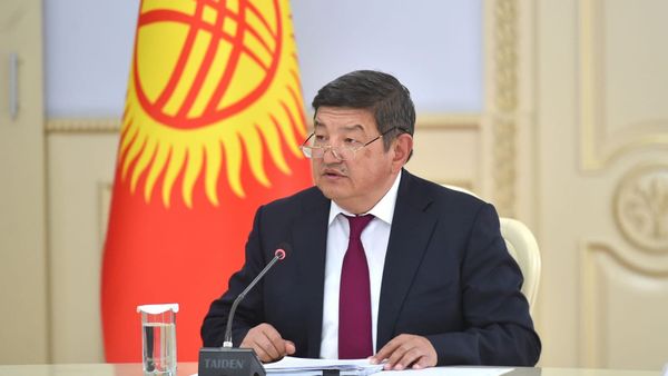 Мы два года не можем добиться от банков снижения комиссии по переводам – Акылбек Жапаров изображение публикации