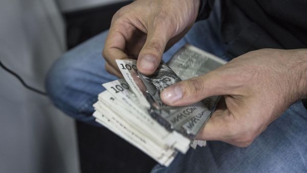 Кыргызстанцам стало труднее выплачивать кредиты – исследование ВБ изображение публикации