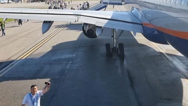 У самолета «Аэрофлота» задымилось шасси в аэропорту «Манас» изображение публикации