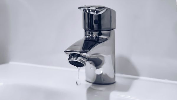 В районе автовокзала Токмока до вечера не будет воды — причины изображение публикации