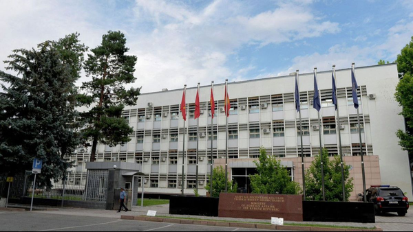 Мигранты-таксисты пожаловались Ташиеву и Жапарову на гаишников Казани: как отреагировали в МИДе? изображение публикации
