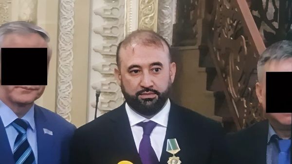 С владельца ЦУМ «Айчурек» сняли обвинения в финансировании ОПГ Камчы Кольбаева изображение публикации