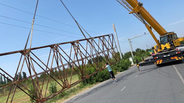 Госстрой демонтировал в Ошской области более 300 рекламных щитов изображение публикации