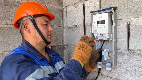 В Кыргызстане планируют установить еще 650 тысяч умных счетчиков электроэнергии изображение публикации