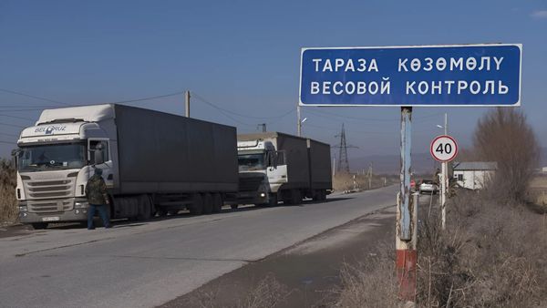 В Кыргызстане подверглись проверкам на дорогах более полумиллиона грузовиков с начала года изображение публикации