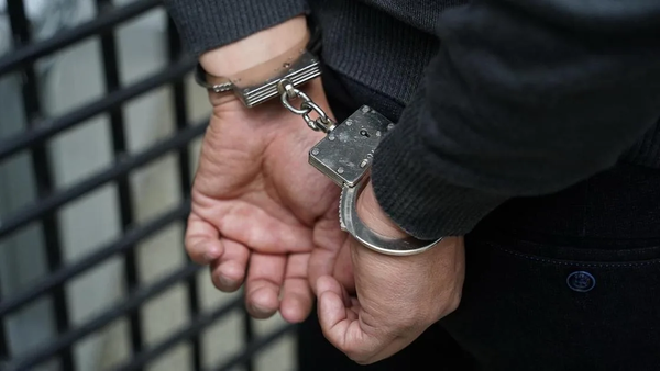 В России арестованы два офицера ФТС — требовали крупную взятку, находясь в КР в командировке изображение публикации