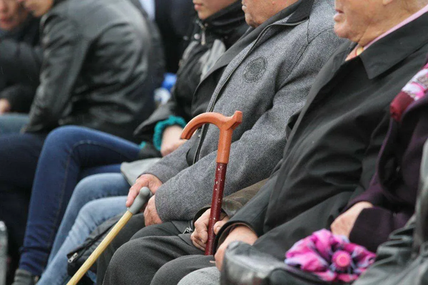 Уклонение от алиментов родителям теперь карается штрафами до 100 тысяч и тюремным сроком изображение публикации