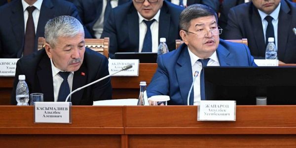 Касымалиев по примеру Жапарова представит проект Камбар-Атинской ГЭС-1 на совещаниях Всемирного банка и МВФ изображение публикации