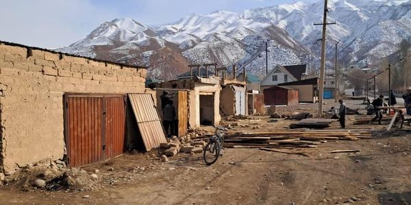 В Нарыне сносят незаконные постройки – фото изображение публикации