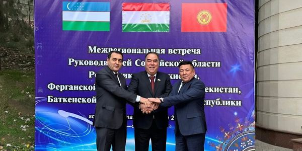 Главы Баткенской, Согдийской и Ферганской областей подписали «дорожные карты» по сотрудничеству на 2025 год изображение публикации