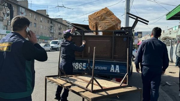 Улицу Бейшеналиева очистили от незаконной торговли и рекламы изображение публикации