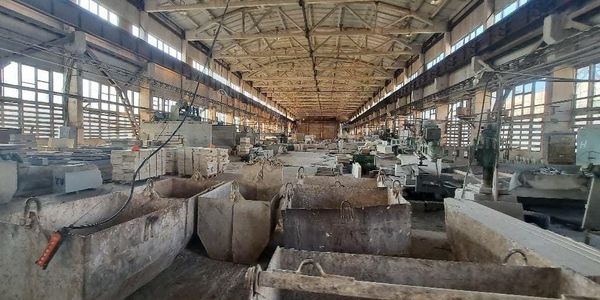 ГКНБ вернул государству действующий завод по производству мраморных плит в Токмоке изображение публикации