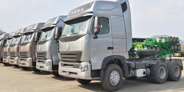 Таможня выявила махинации при ввозе тягачей в КР — ущерб составил 13.7 млн сомов изображение публикации