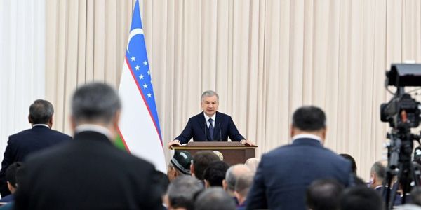 Узбекистан намерен создать свободную торговую зону на границе с КР — поручение Мирзиеева изображение публикации