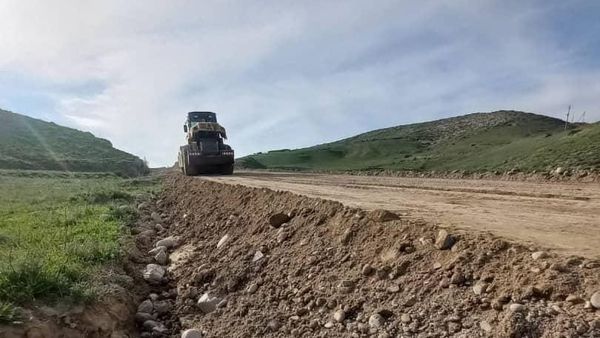 В Ошской области стартовали работы по асфальтированию участка трассы Ноокат – Араван изображение публикации