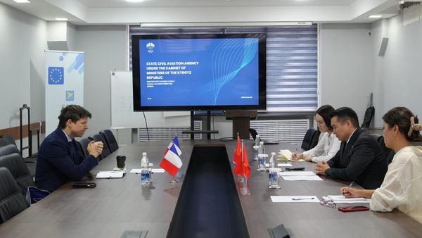 Airbus и ГАГА КР обсудили сотрудничество в обучении пилотов и развитии отрасли изображение публикации