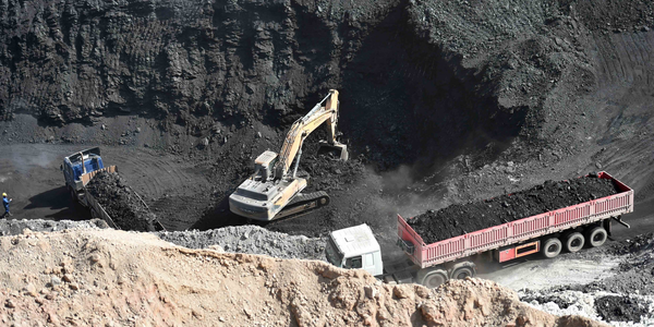 «Кыргызкомур» объявил тендер на 526.4 млн сомов на вскрышные работы на Кара-Кече изображение публикации