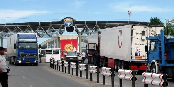 Кыргызстан сократил объем внешней торговли: экспорт упал почти на треть изображение публикации