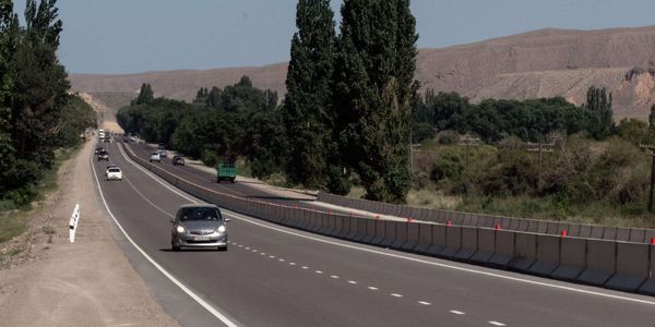 В Бишкеке и на Иссык-Куле временно ограничат движение из-за визита президента Монголии изображение публикации