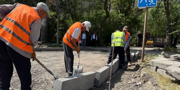 В мэрии рассказали, как идет капитальный ремонт дорог в Октябрьском районе изображение публикации