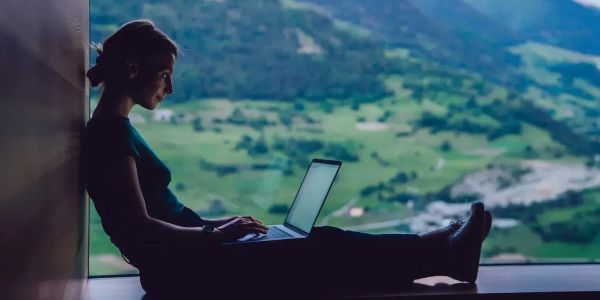 Иностранцам упростили процесс оформления статуса «цифрового кочевника» в КР изображение публикации