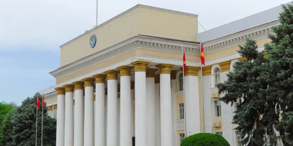 Автобус с шахтерами сорвался в обрыв в Якутии: среди 13 погибших — трое кыргызстанцев изображение публикации