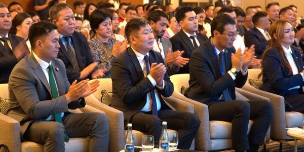 «Кыргызалтын» и Центробанк Монголии договорились о совместной переработке золота изображение публикации