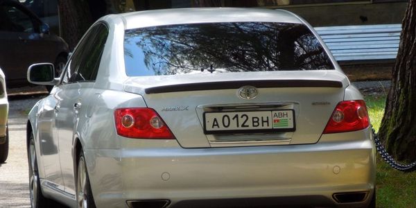 Владельцам авто с иностранными номерами нужно пройти легализацию в КР до 1 октября изображение публикации