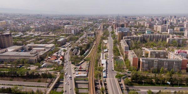 Налоговая служба призывает кыргызстанцев сообщать о нарушениях при продаже жилья изображение публикации