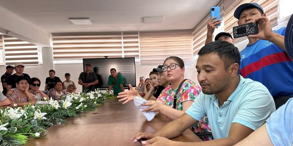 Минстрой пообещал поддержку дольщикам проблемных застройщиков «Гидротехстрой», «Эксперт Строй» и «Айылчы Курулуш» изображение публикации