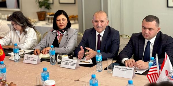 Посол Узбекистана в КР представил инвестиционный потенциал страны на встрече с бизнесом изображение публикации