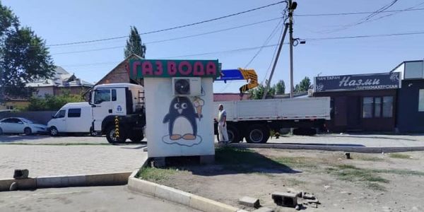 В столичном жилмассиве снесли 11 незаконно установленных павильонов изображение публикации