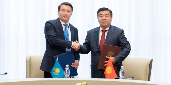 Кыргызстан и Казахстан договорились об электронных системах контроля на границе изображение публикации