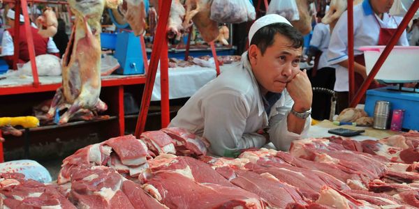 В Иссык-Кульском районе и Балыкчы проверили цены на мясо изображение публикации