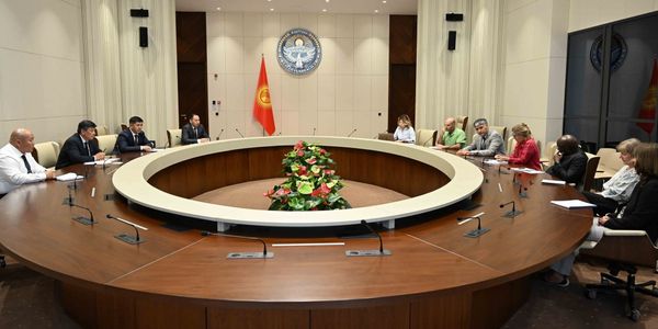 КР рассчитывает получить статус «зоны, свободной от ящура» — итоги встречи главы Минсельхоза с WOAH изображение публикации