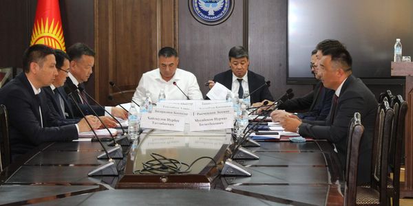 За пять лет в Кыргызстане заасфальтировали 2.4 тысячи км дорог изображение публикации