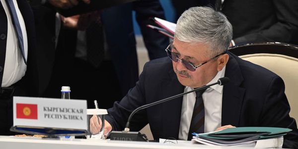 По итогам заседания Евразийского межправсовета в Чолпон-Ате подписан пакет документов — список изображение публикации