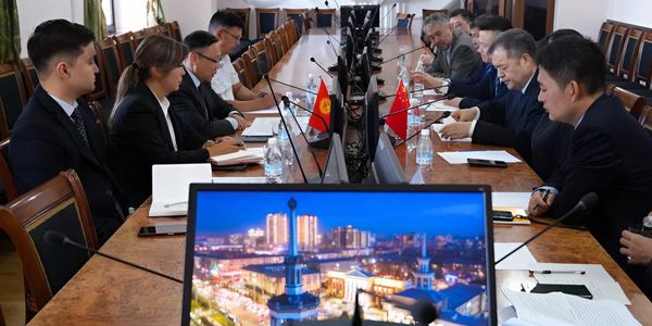 Бишкек и Ухань планируют расширить партнерство в экологии и цифровизации изображение публикации