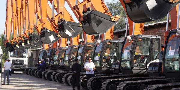 JICA передала Кыргызстану 17 единиц техники для обслуживания ирригационных каналов изображение публикации