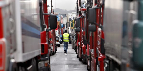 Казахстан ускорит пропуск грузов на границе: поручения премьер-министра изображение публикации