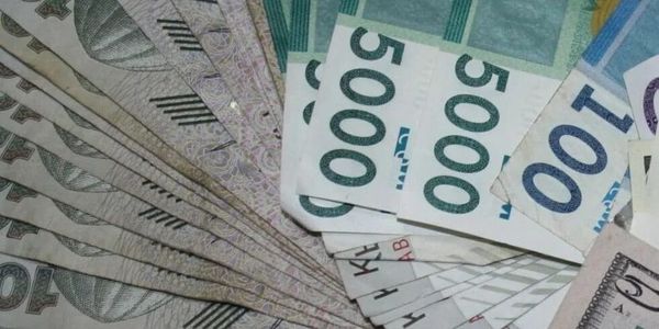 Во II квартале кыргызстанцы внесли на банковские счета почти 139 млрд сомов изображение публикации