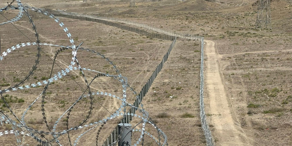 Кыргызско-таджикская граница. Фото: полпредство президента в Баткенской области.